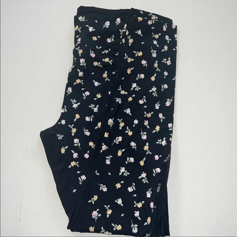 PINK Floral Leggings